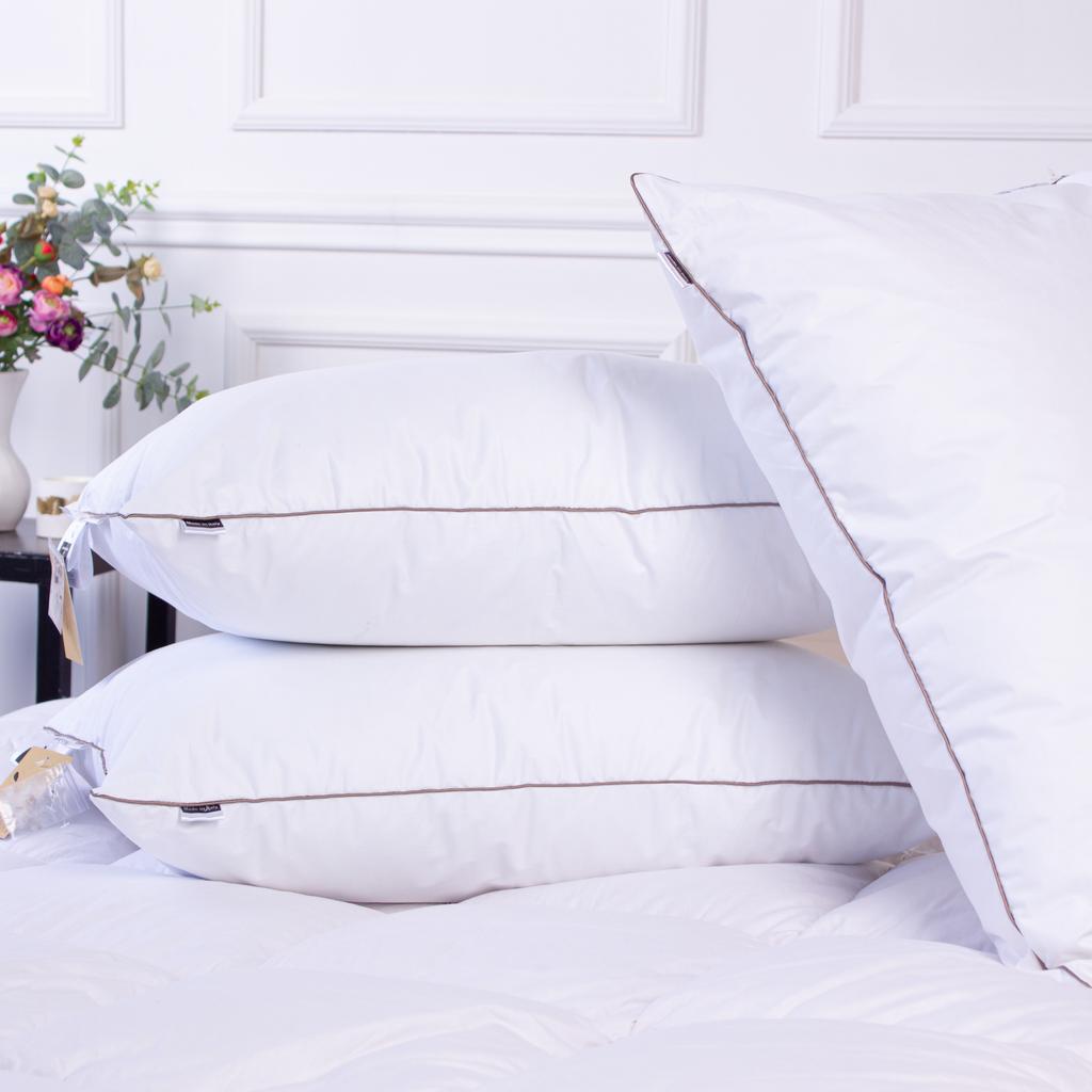 Down-Filled Pillow №904 DeLuxe White HAND MADE — 70% Down, 30% Feather, Fill Power 500, Medium.