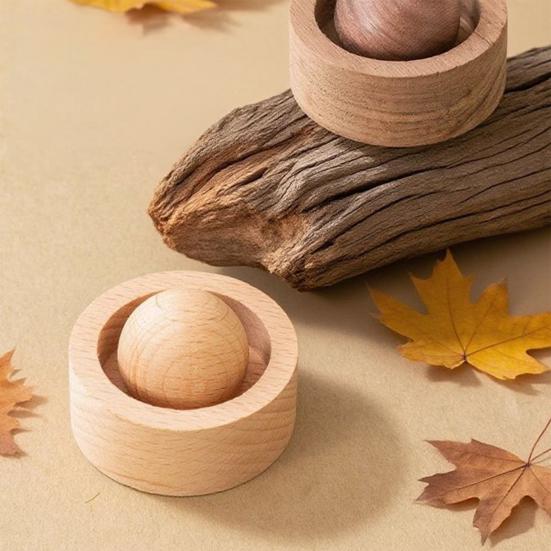Wood Essential Oil Diffuser, Mini Sphere Shaped Wooden Aromatherapy Diffuser, Small Round Oil Diffuser for Home Office Car Interior Yoga Rooms
