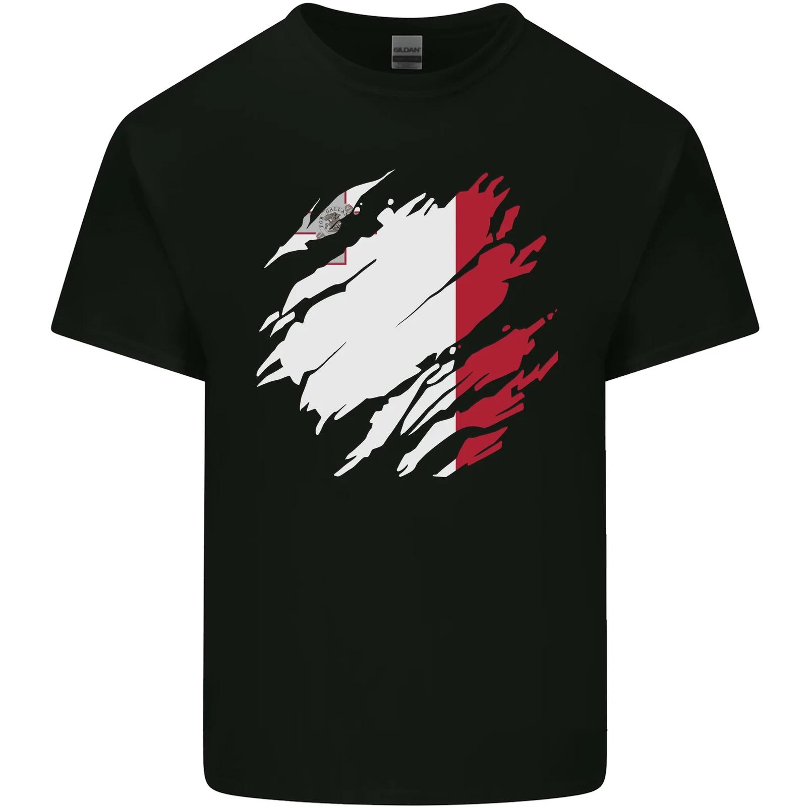 Torn Malta Flag Maltese Day Football Kids T-Shirt Childrens XL
