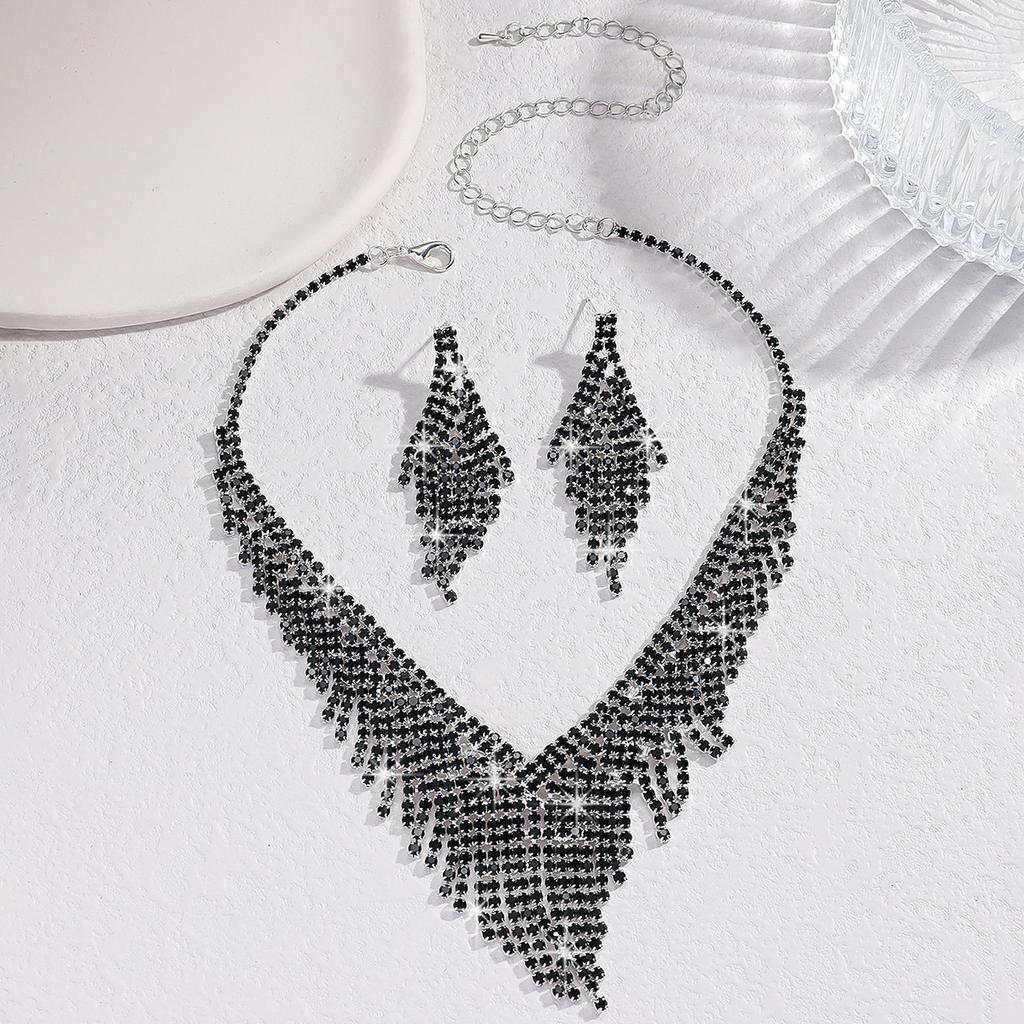 New Necklace Earrings Set Black Claw Chain Rhinestone Jewelry Exaggerated Atmosphere Bridal Wedding Dress Accessories