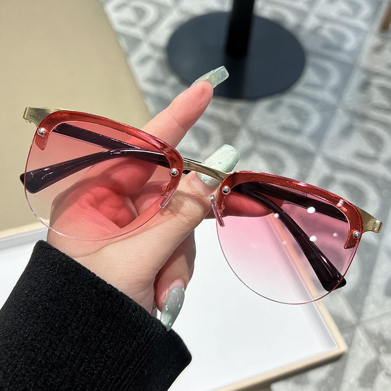 New Cool Colored Small Frame Sunglasses Fashion Women'S Oval Eyeglasses Men Outdoor Sunshade Small Round Shades Uv400 Eyewear