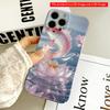 Capa de Celular Rígida Filme Totalmente Envolvente com Peixe Koi Rosa Plano Saltando de Lótus em Água de Cristal, compatível com iPhone 18 Pro Max 17 16 15 14 13 12 11