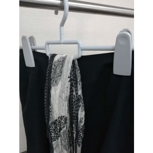 Shinkohanger Monochrome Skirt Hanger with Big Clip, Swivel Hook, Connecting Hook, Scarf Hanger, White, 34 x 17.3 x 3 cm