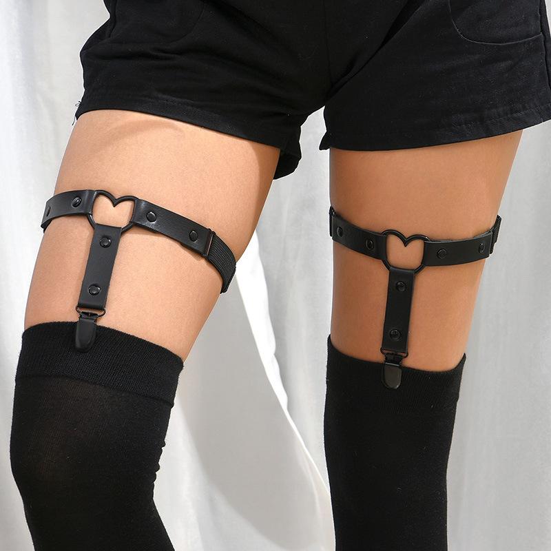 Punk Metal Tassel Pendant Pink Adjustable Heart Leg Garter With Anti-Slip Clips,Elastic Y2K Gothic Thigh Garter For Ladies Black