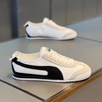 Zapatos de hombre nuevos versátiles zapatos de tablero transpirables suela blanda ligeros de tela deportivos blanco y negro celebridades de Internet lujo ligero plano