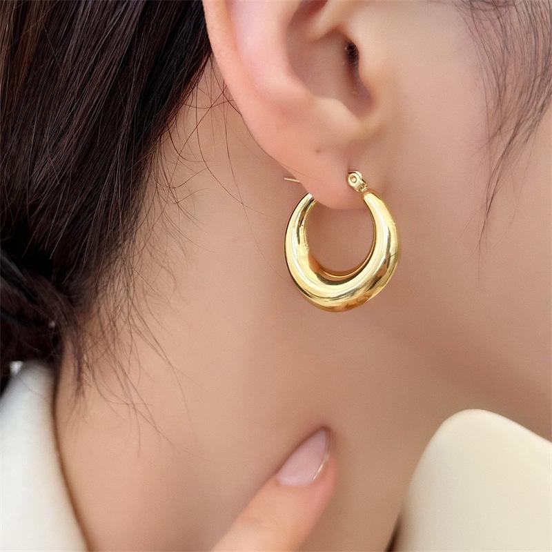 

Celi European Style French Retro Gold-Plated Titanium Earrings - Fashionable Dangles for Women золотой