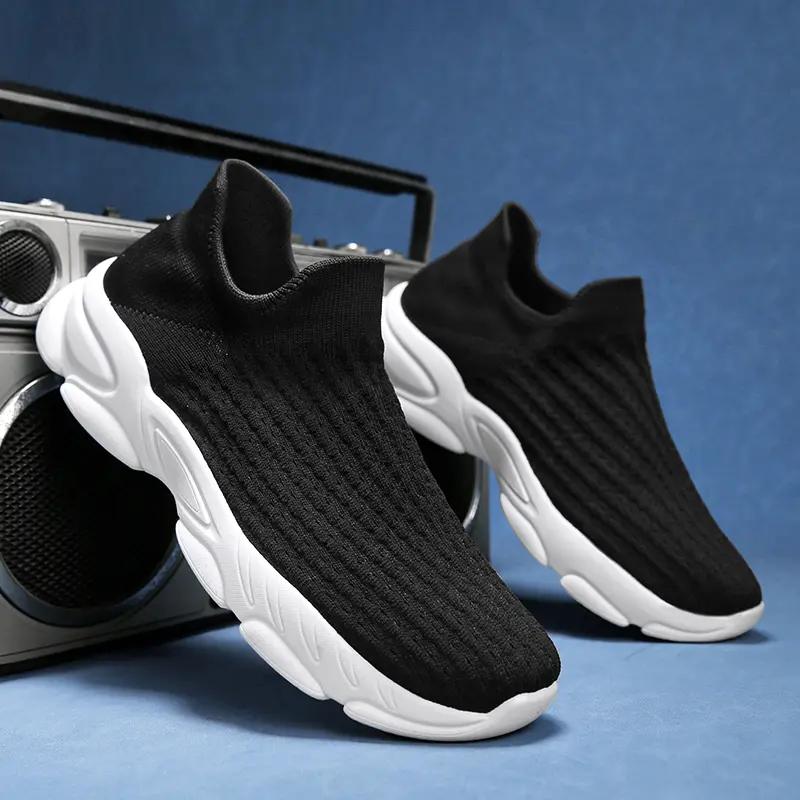 Mode Herren Skateboardschuhe Koreanische Edition Atmungsaktive Socken Mode Laufen Original Herren Skateboarding Sport Schwarz Herrenschuhe