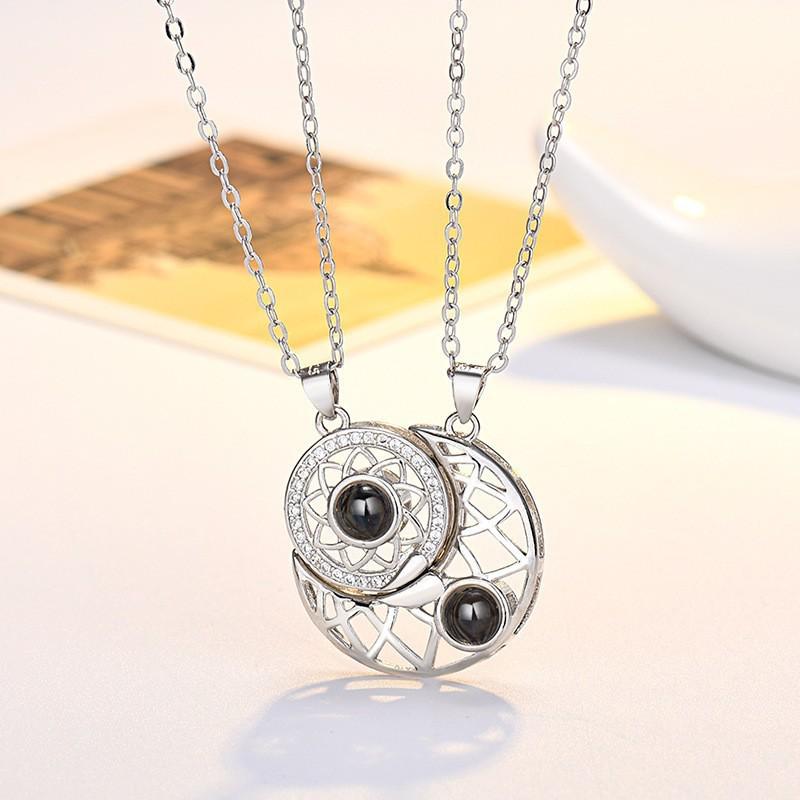 Sonnen Mond Herz Projektions Halsketten Set - Einzigartiges Anhänger Design für Paare