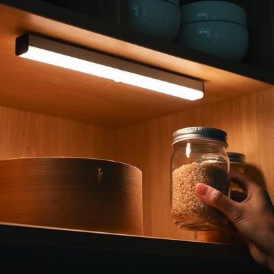 Veilleuse à détecteur de mouvement sans fil à LED, rechargeable par USB, lampe d'armoire pour placard, cuisine, chambre à coucher
