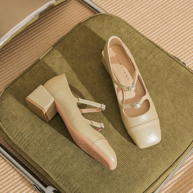 53305 [sheepskin] high heels women's thick heel 2025 new one-word belt Mary Jane shoes square head splicing sheet