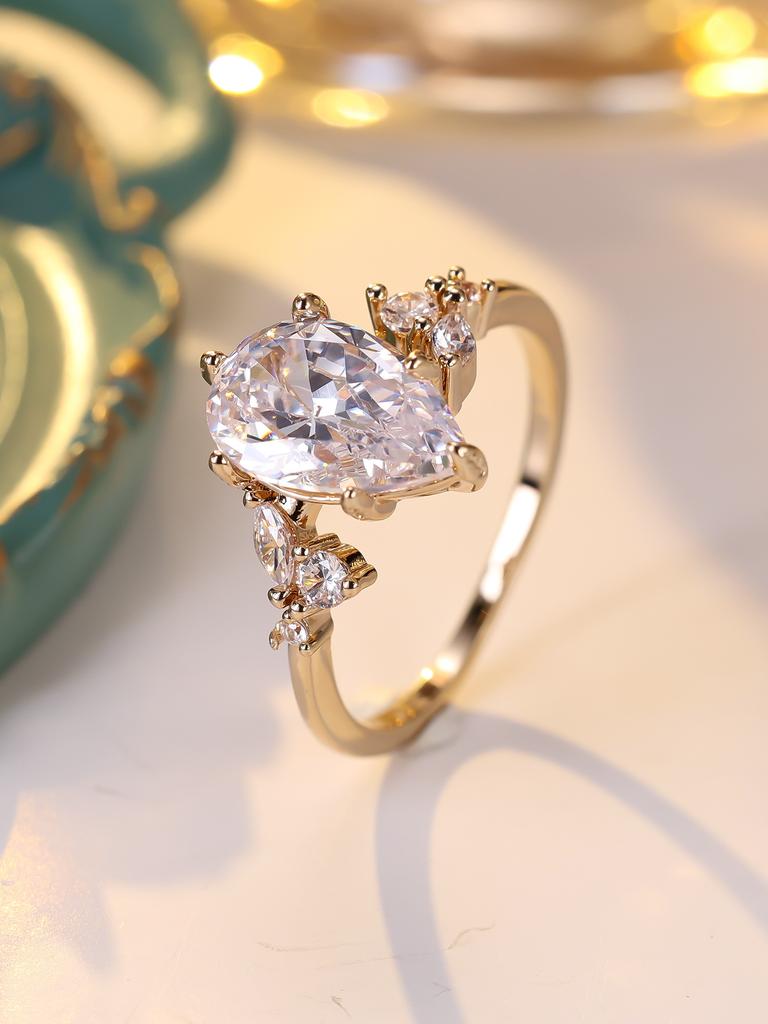 Fashionable Shiny Water Droplets Dazzling Transparent Pear Cubic Zirconia Women's Ring Gift Wedding Exquisite Jewelry