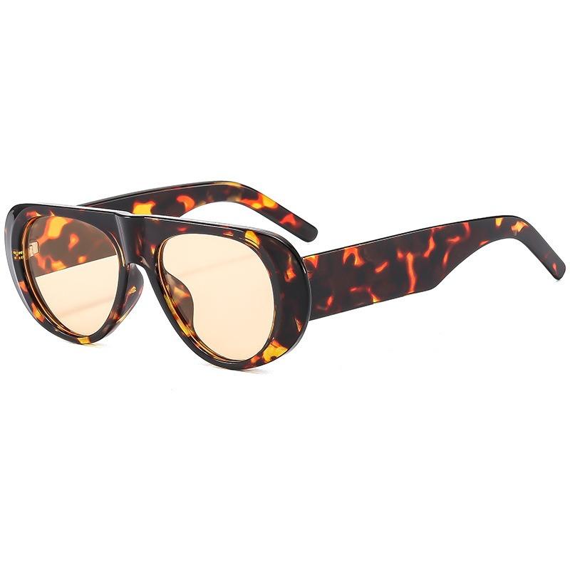 Vintage Fashion Oversized Sunglasses Women Men Oval Cat Eye Candy Mirror Sun Glasses Trendy Eyewear Unisex Sexy Luxury