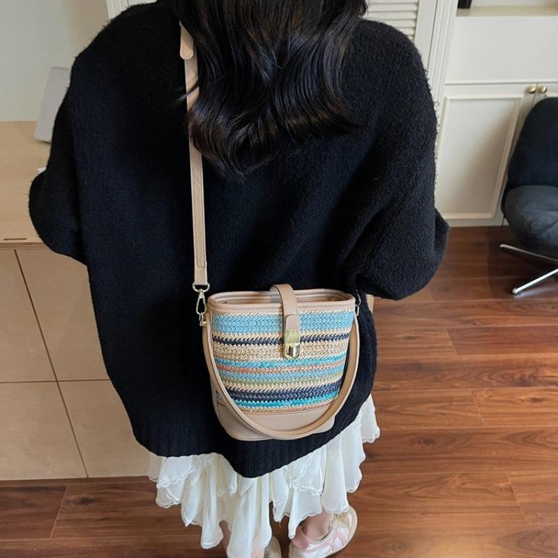 Handwoven Straw Bag Women's Summer New Fashion Niche Messenger Bucket Bag Seaside Beach Bag