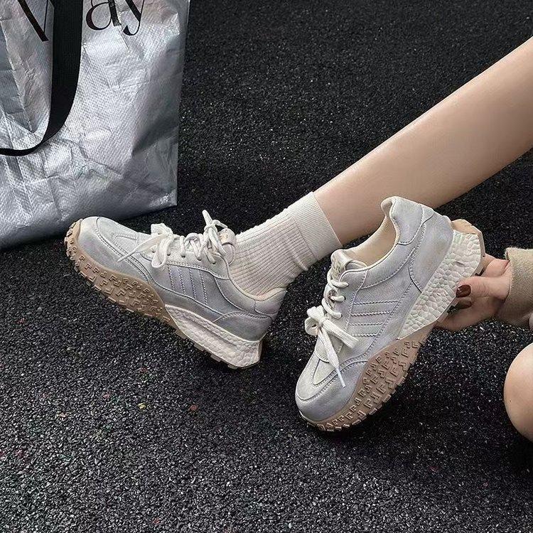 Popular Platform Dad Shoes Women's 2025 New Autumn Fashion Versatile Light Height Increase Small Casual Sports Shoes