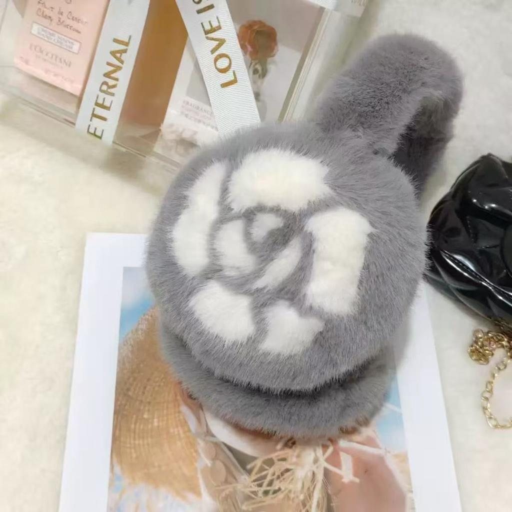 Camellia imitation rabbit fur scarf 23 winter fashionable and elegant women's warm neck cover neck protection small fragrant wind scarf