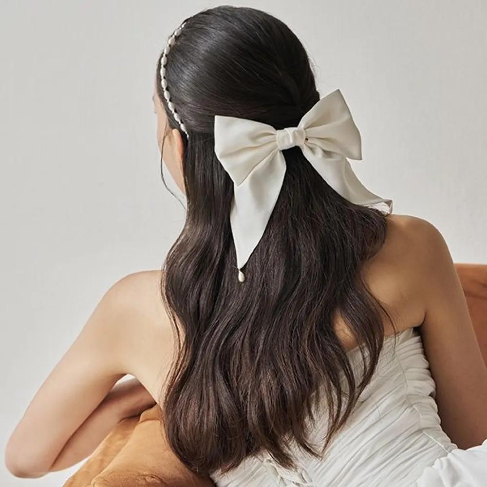 Tiana Ribbon Automatic Pin JP-24-442AB beige