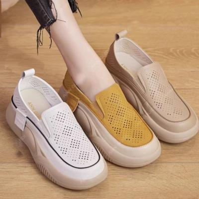 Fashion Ladies Casual Shoes Flat Bottom Hollow Breathable Walking Leisure Shoes Soft Sole Comfortable Sneakers Daily Sports Sandals 2024