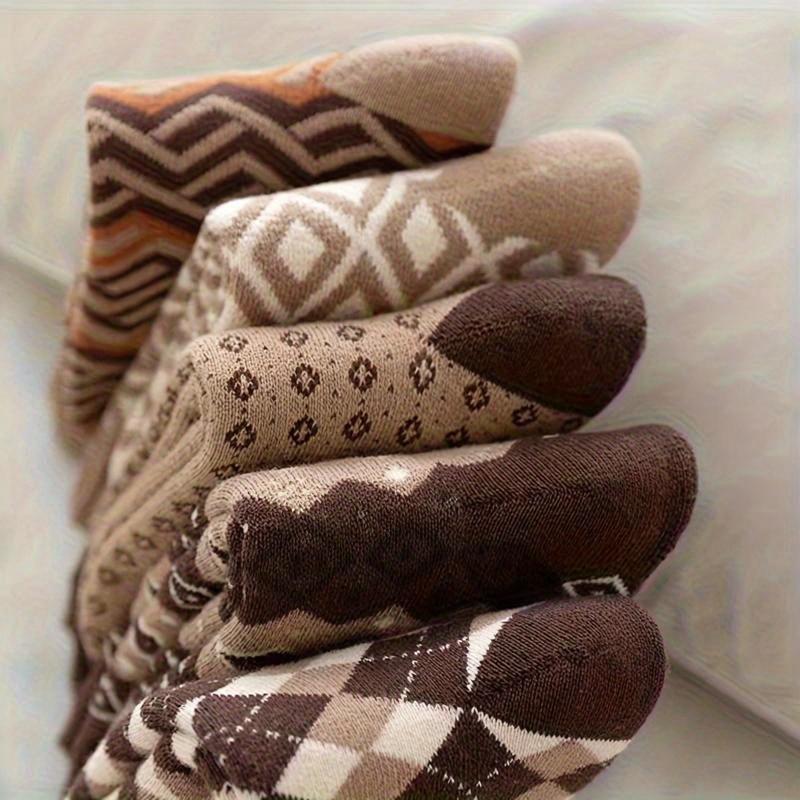 5 Paar Dicke Wadenlange Socken in Brauntönen für den Winter - Plüschige und Warme Socken.