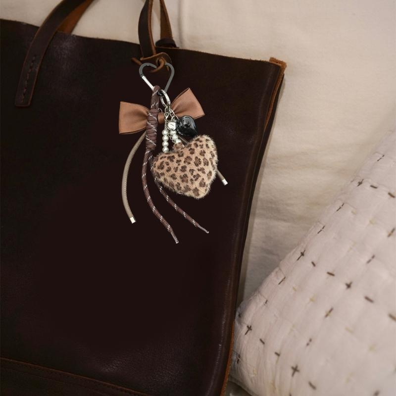 Stylish Leopard Print Plush Keychain Adorned With Artificial Leather Heart Bag Charm for Women Fashion Accessories