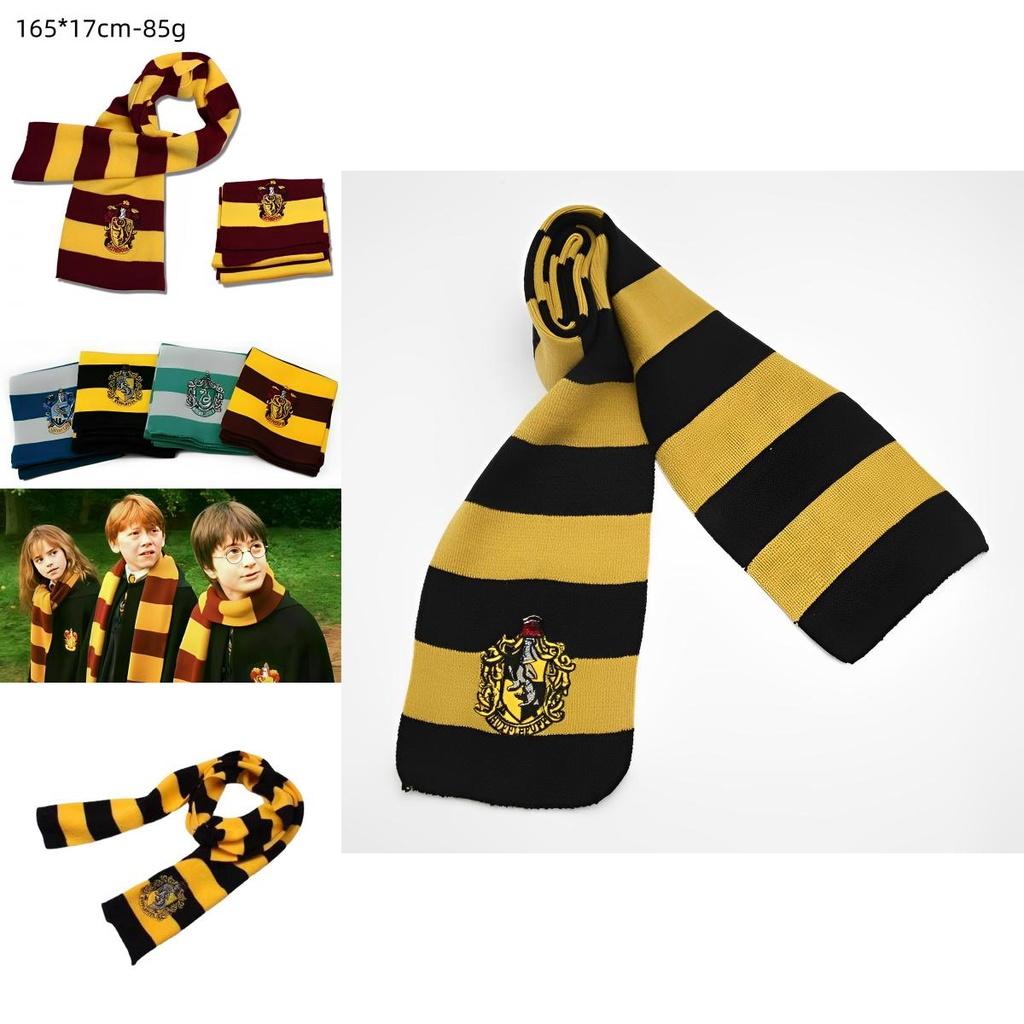 Szal z naszywką godła domu Gryffindor Dla fanów Harry'ego Pottera Ogrzej się ze stylem!