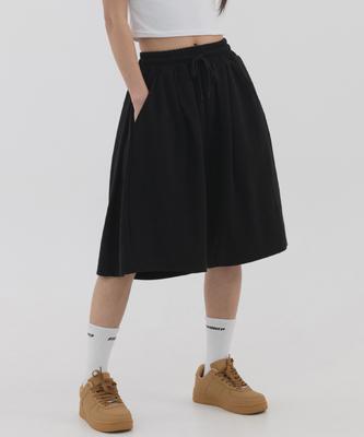 PIANER Multi-Tuck Bermuda Sweat Shorts (Black)