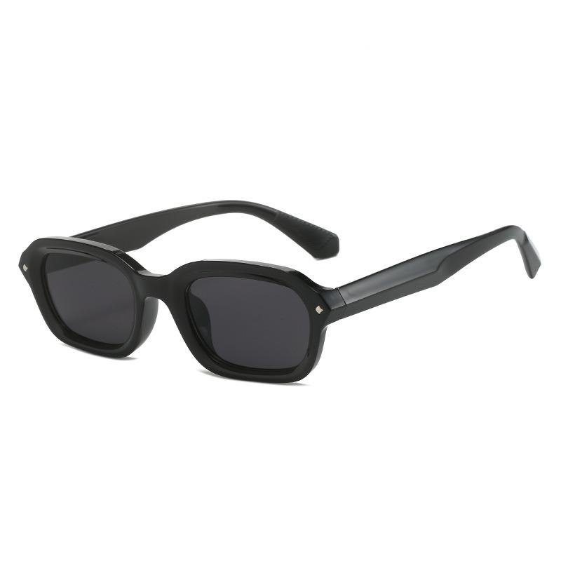 Fashionable Women's UV400 Sunglasses Small Oval Frame Casual Eyewear for Ladies and Men Gafas De Sol