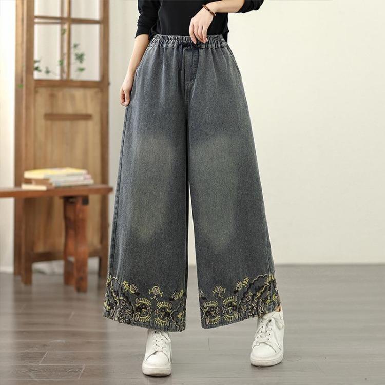 New Plus Size Women Jeans Loose Denim Trousers Casual Big Size Long Pants Autumn Embroidery