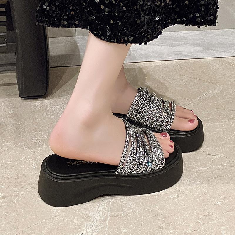 One-word Cool Slippers Women's Outer Slippers Summer 2025 New Muffin Platform Women's Shoes Rhinestone Heightening Sandals