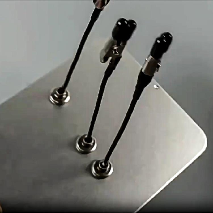 Pack of 10 Magnetic Flexible Alligators Clamps for Models and Professional Painting