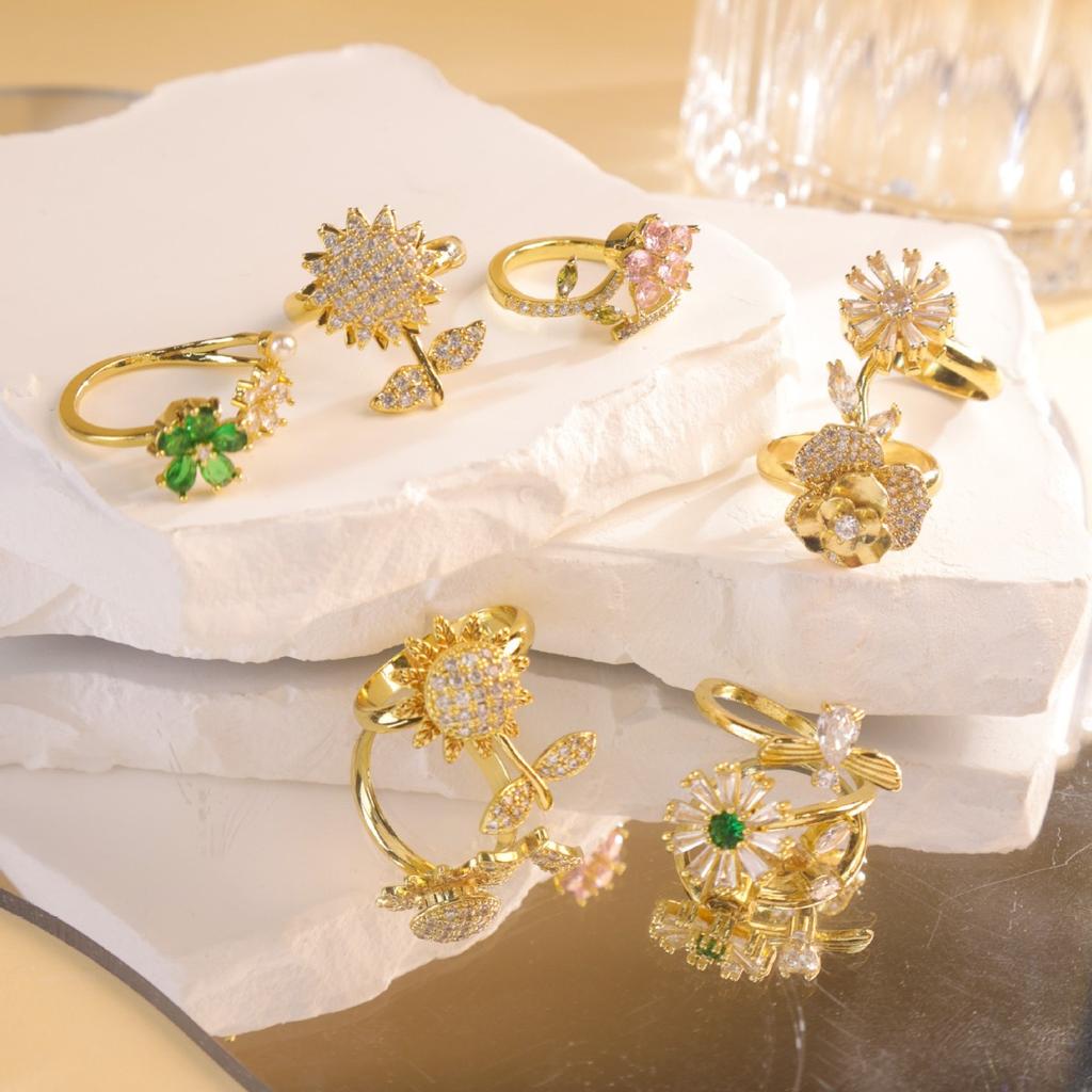 New Light Luxury Adjustable Ring Sunflower Zircon Simple, Fresh, High End Open Ring