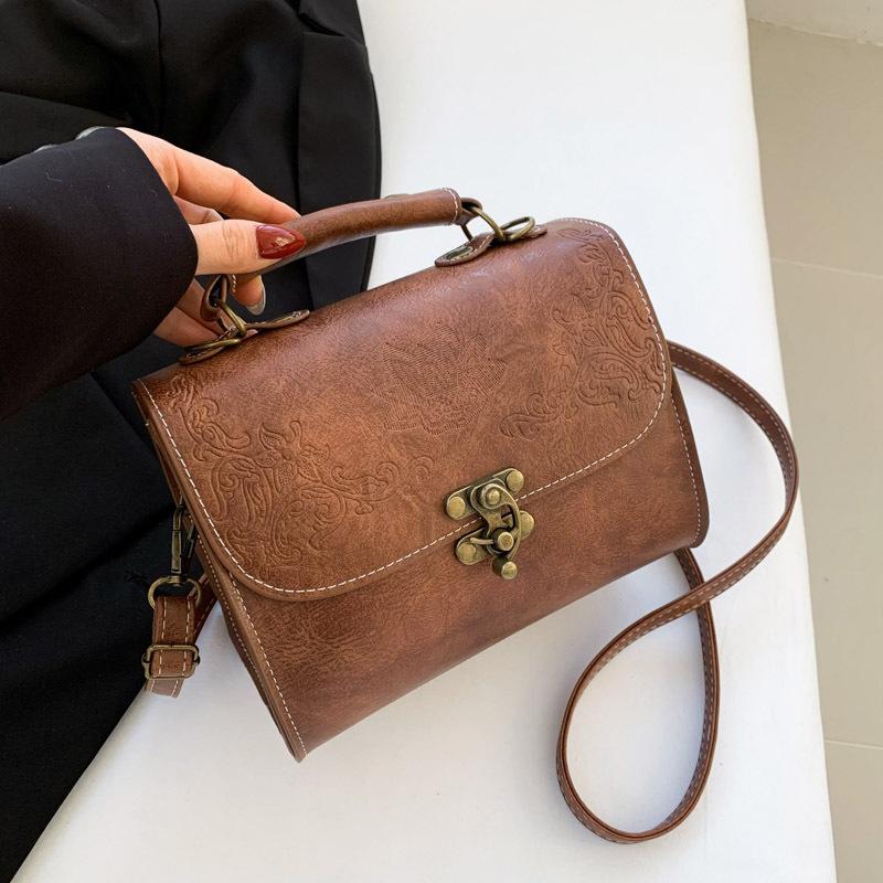 

Women s bag 2025 winter new fashion retro handbag trend casual shoulder bag simple casual messenger women s bag коричневый