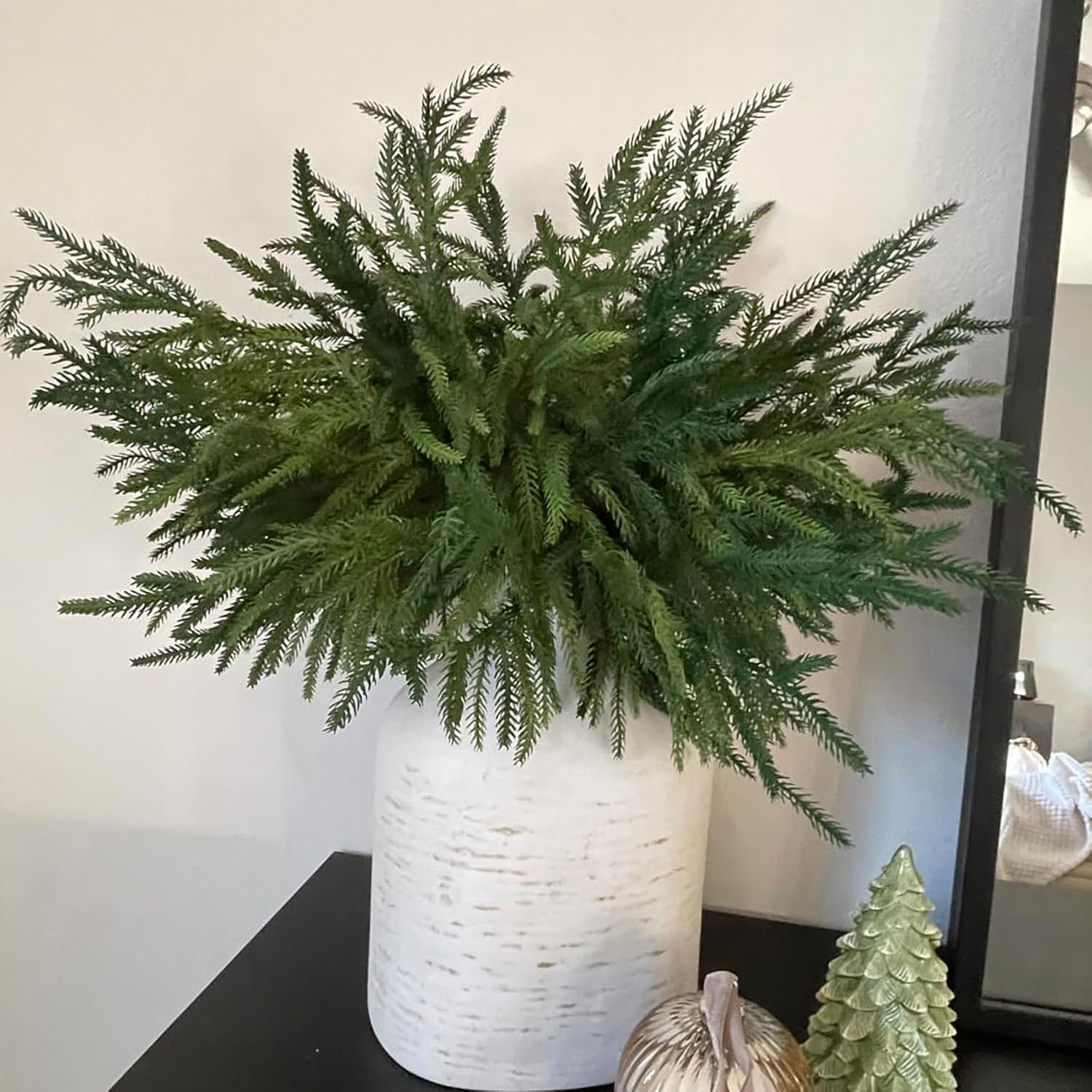 

12 Pcs 18 Faux Norfolk Pine Branches for Christmas Vase Decor, DIY Garland & Wreath зелений