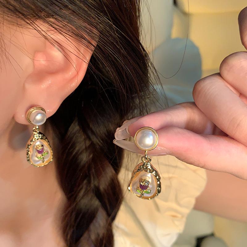 Винтажные серьги-гвоздики с жемчугом в стиле барокко, женские, милый темперамент, популярные персонализированные серьги