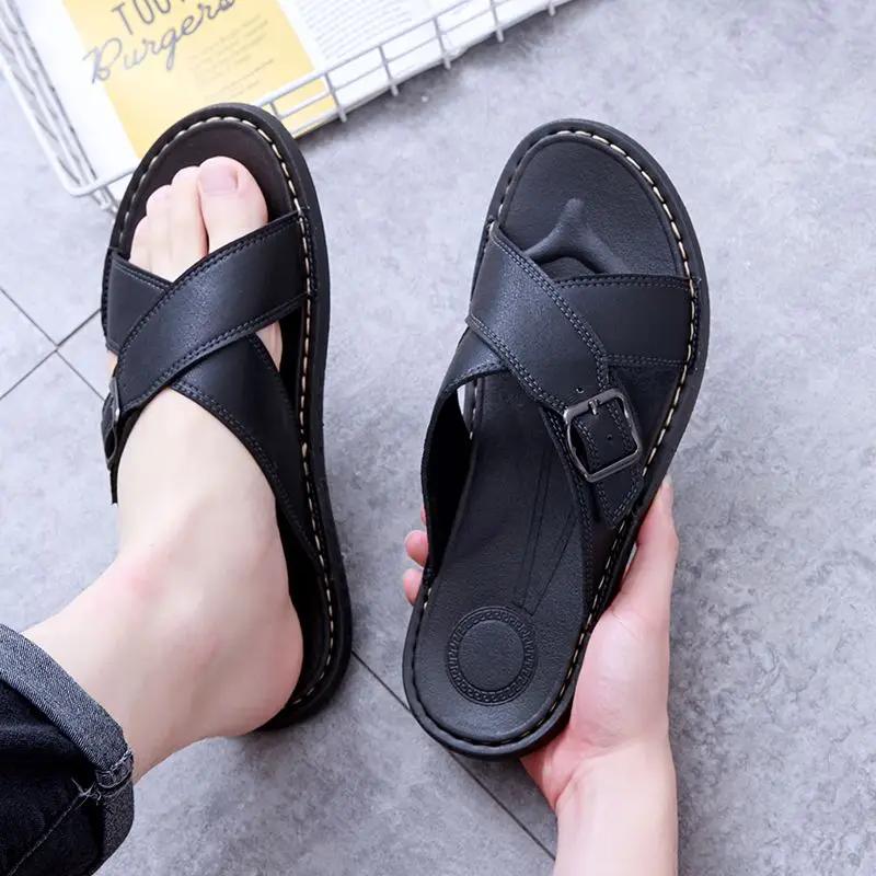 Fashion Beach Slippers for Men Shiatsu Flip Flops Shoes Leather Flat Rubber Original Summer Sale Mascullino Elegant Pvc Y2k Sandals Man