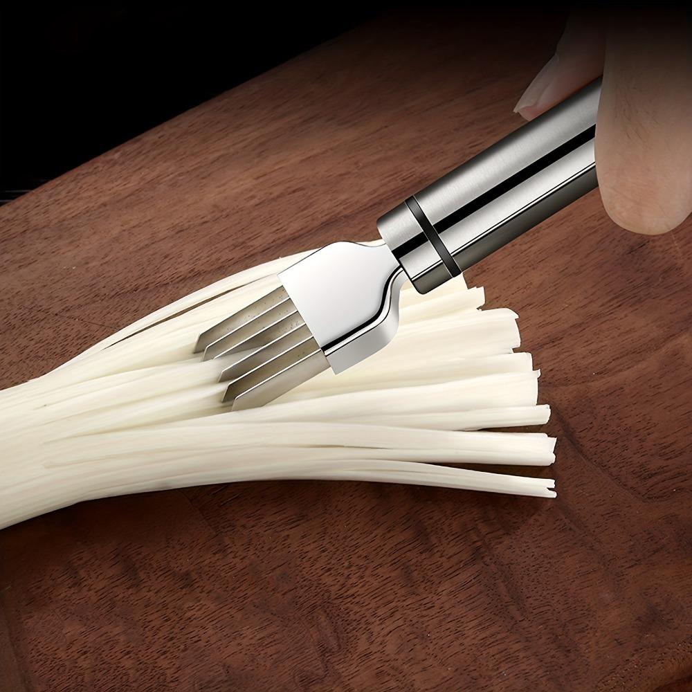 1pc Kitchen Multifunctional Stainless Steel Onion Shredded Onion Flower Knife, Onion Garlic Chili Melon Fruit Shredder
