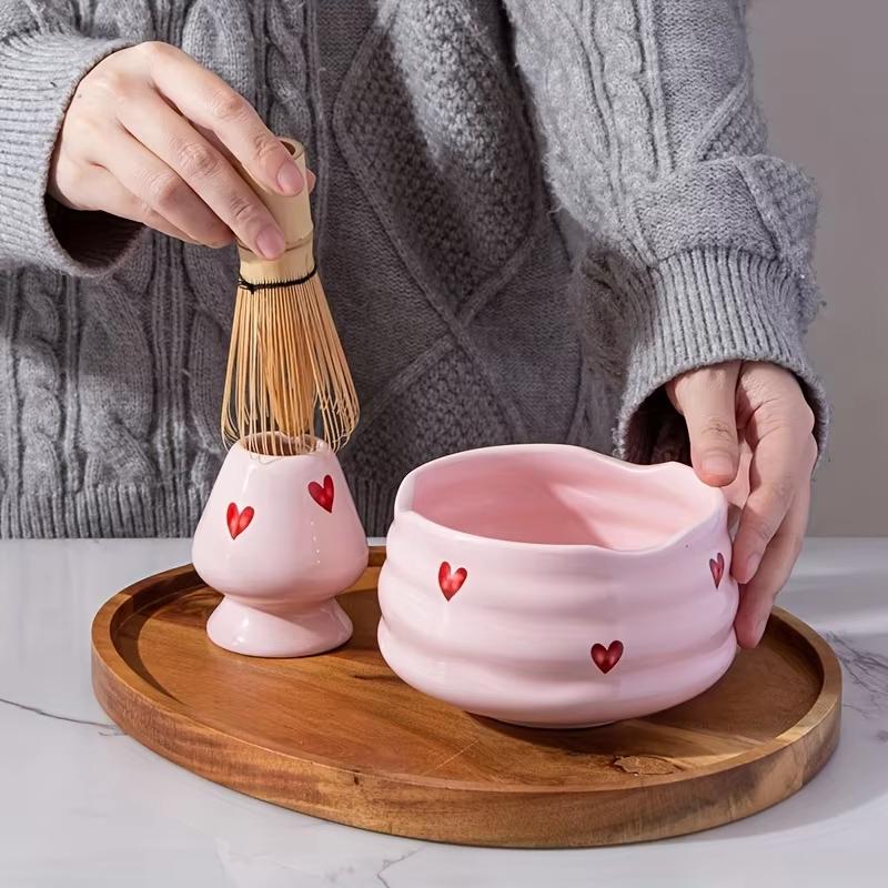 Set Matcha in Ceramica con Decalcomania a Cuore 2/4/5 Pezzi, Carino Set Matcha Include Ciotola Matcha, Frusta Matcha e Supporto, Cucchiaio di Bambù, Setaccio