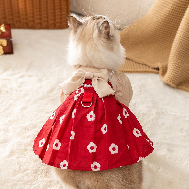 Cat skirt, thickened and velvet in autumn and winter to keep warm, can lead two-legged puppies, kittens, bears, puppies, dogs, pet clothes