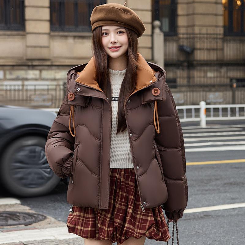 

Женская укороченная куртка с капюшоном и хлопковой подкладкой, на пуговицах, контрастных цветов - Идеально для зимы. XXL темно-коричневого