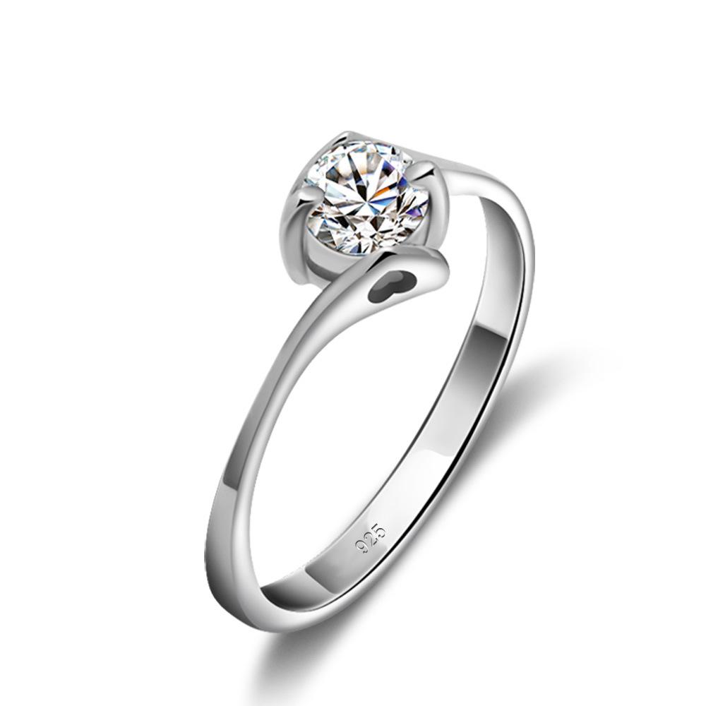 Female Sweet Temperament Simple Heart Ring Platinum Plated Zircon Marriage Proposal Ring
