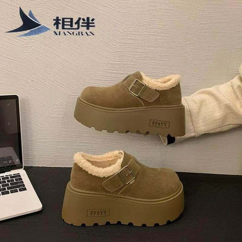 

Leather thick-soled heightening snow boots women s winter new one-pedal fluffy shoes all-inclusive cotton shoes 39