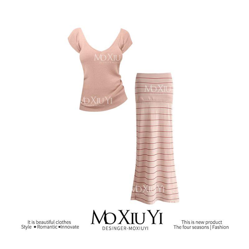 

Moxiuyi Stud in Stock! [Cocker Korean Women] Pure Desire Small Flying Sleeve Sunken Stripe Knitted V-neck Slimming Short Sleeved T-shirt Tops S