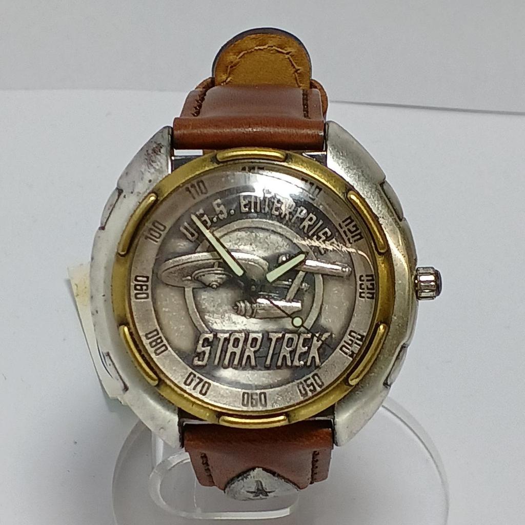 Used FOSSIL U.S. ENTERPRISE STAR TREK WATC watch