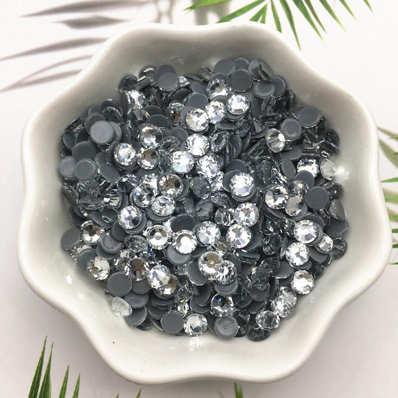 Wholesale Big Package SS10 SS16 SS20 Hotfix Glass Loose Rhinestones Flatback for Clothes Dec in Bulk 14400pcs/bag&ss10(2.7~2.9 mm)14400pcs/bag