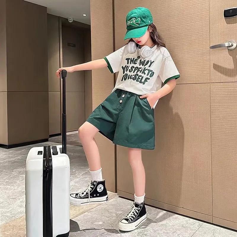 KinderkleidungArtikel Sommer Colorblock Sportanzug Buchstabe T-Shirt + Viertelhose Koreanischer Stil Zweiteiliges Set