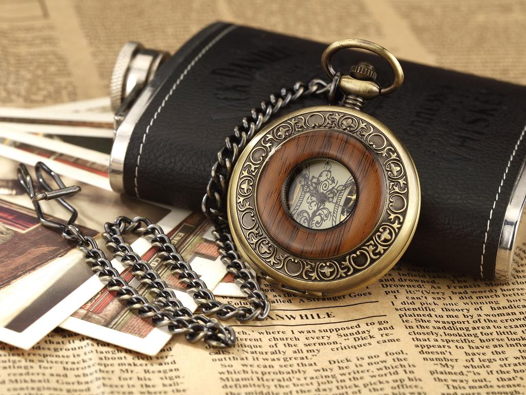 Vintage luxury wooden ring skeleton pocket watch flip Roman numeral manual winding mechanical pocket watch reloj de bolsillo