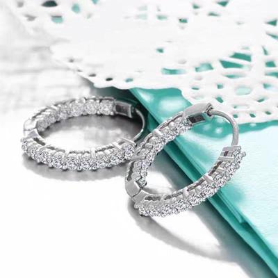 Orecchini a Bottone Rotondi in Zircone di Lusso da Donna - Eleganti, Leggeri, Stile Diamante, per un Look Versatile.