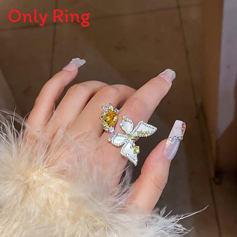 Lightweight Copper Zircon Animal Design Ring With Elegant Finish For Womens Accessories