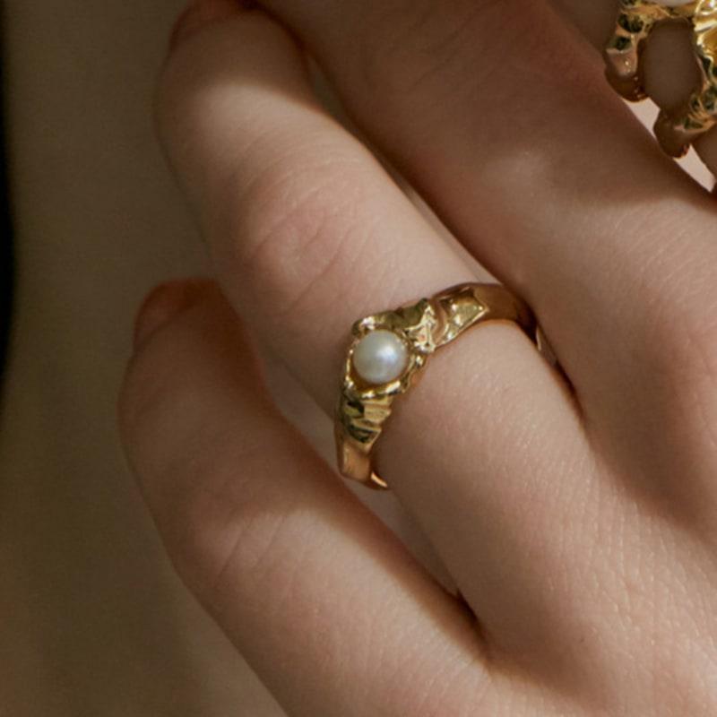 POPPI Silver pearl wave ring