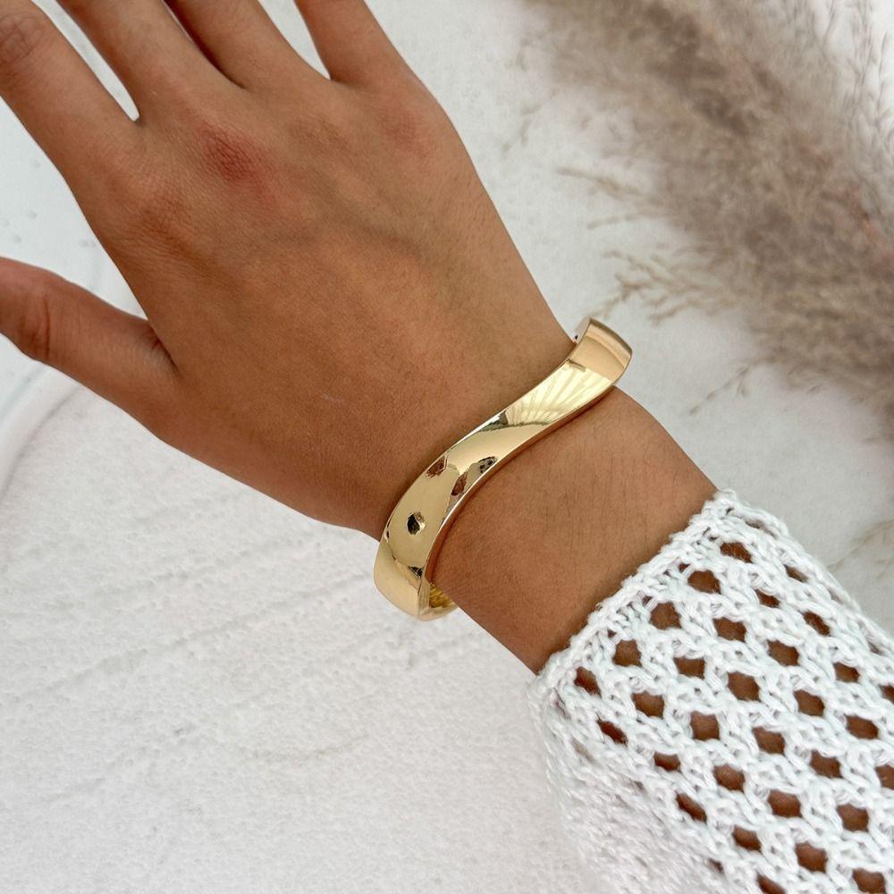 Metal Spring Bangles Minority Design Exaggerated Bracelet Creative Wide Open Bangle  Girls