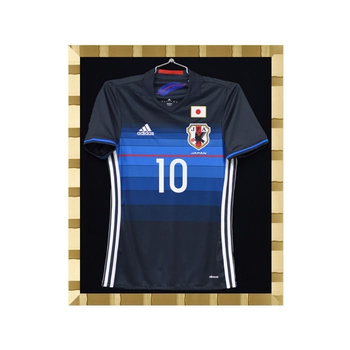 Uniform Picture Frame Gold M size vertical 781 x horizontal 631 x depth 20 UV protection acrylic specification Comes with hanger velvet